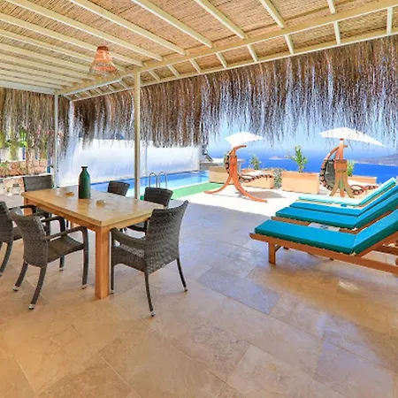 2 Bedrooms With Sea View Private Pool And Jacuzzi At 4*
